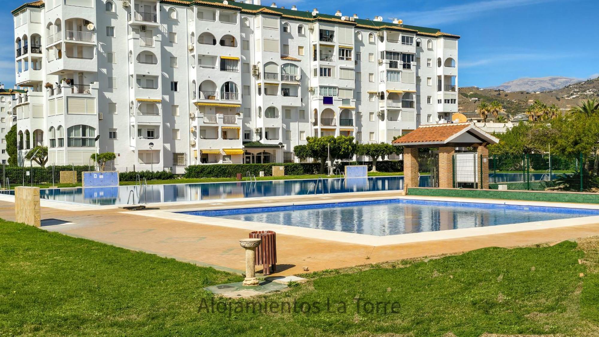 Laguna Beach Costasol - Alojamientos La Torre Торрокс Екстер'єр фото